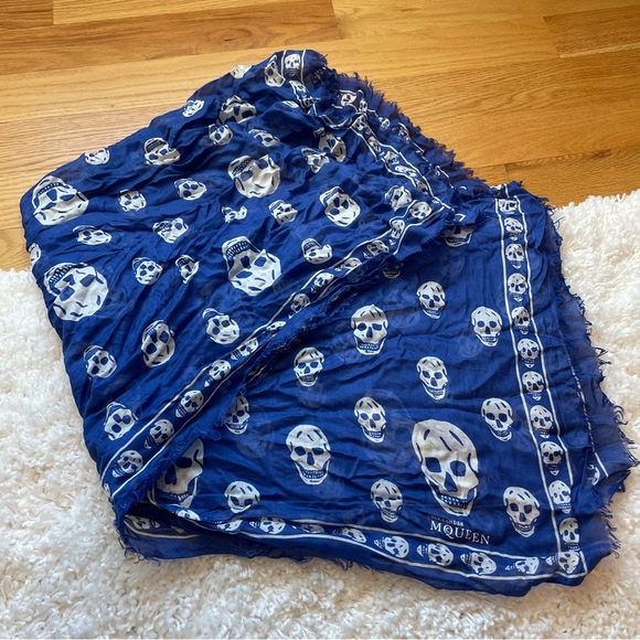 ALEXANDER MCQUEEN scarf - Picture 3 of 7